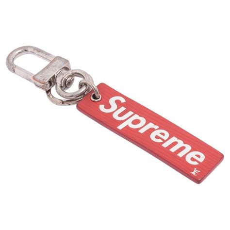 suprême louis vuitton pull|supreme x louis vuitton keychain.